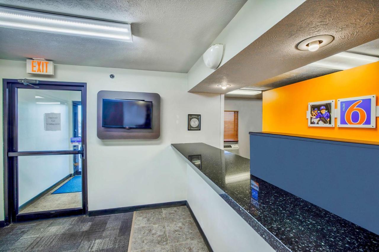 Motel 6-Percival, Ia Council Bluffs Exterior photo