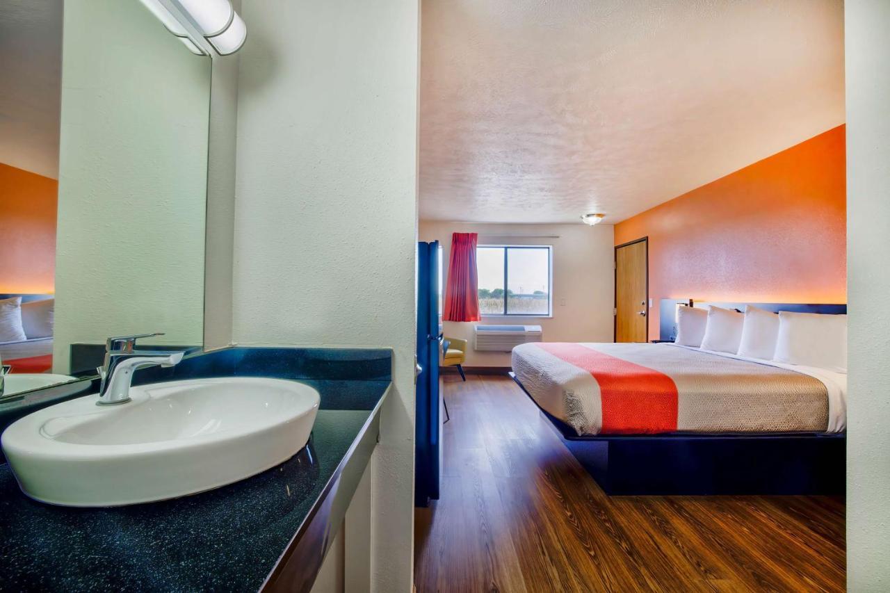 Motel 6-Percival, Ia Council Bluffs Exterior photo