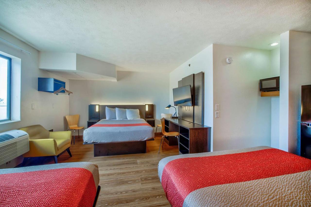 Motel 6-Percival, Ia Council Bluffs Exterior photo