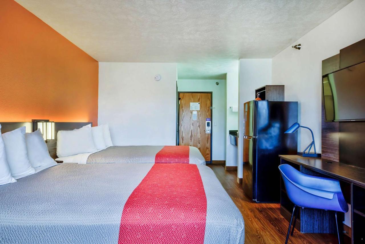 Motel 6-Percival, Ia Council Bluffs Exterior photo