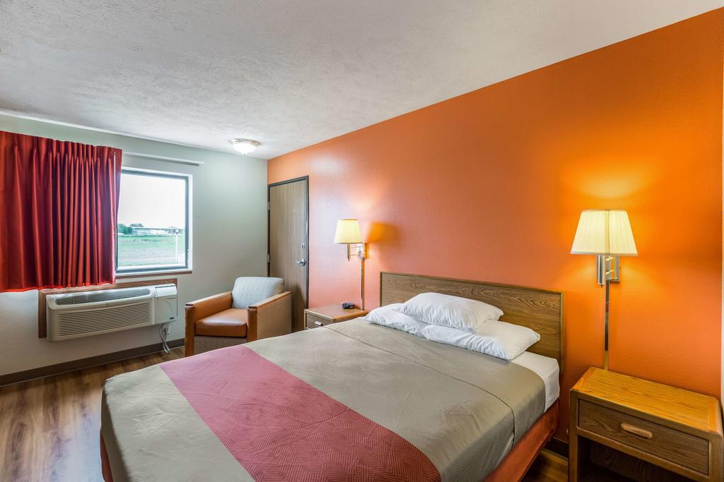 Motel 6-Percival, Ia Council Bluffs Exterior photo